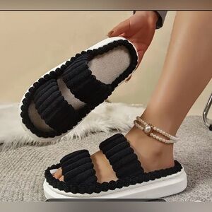 Women’s Slide Sandals NWT